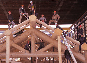 handcrafted log homes construction crew