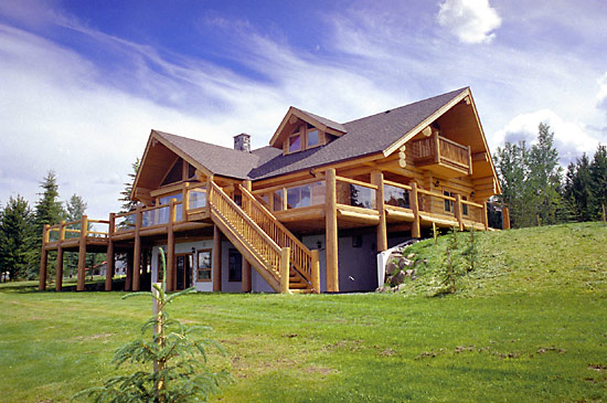 Handcrafted cedar log house is a bed and breakfast